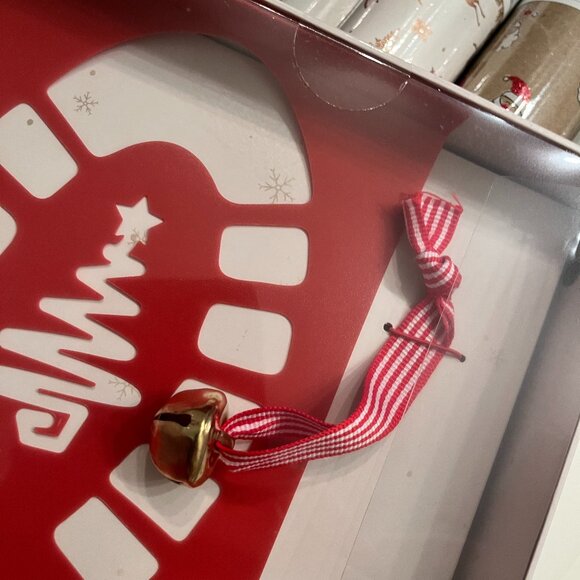 Holiday Christmas Santa gift wrap bundle! New! - Picture 3 of 16